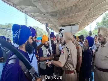 Ludhiana: Nihang Sikhs Hold Indefinite Road Blockade, Seek Arrest of Murder Accused