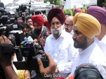 ਪੰਜਾਬ ਕਾਂਗਰਸ ਦੀ ਗੁਟਬਾਜ਼ੀ ਦਰਮਿਆਨ ਰਾਹੁਲ ਗਾਂਧੀ ਨੇ ਚੰਨੀ ਧੜੇ ਨਾਲ ਮੁਲਾਕਾਤ ਤੋਂ ਬਣਾਈ ਦੂਰੀ