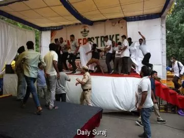 सोनम वांगचुक अस्पताल में भर्ती, पत्नी ने कहा- मेरी सहमति के बिना कोई इलाज न किया जाए