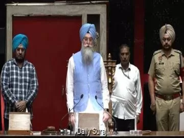 ਪੰਜਾਬ ਵਿਧਾਨ ਸਭਾ ਦਾ ਮਾਨਸੂਨ ਸੈਸ਼ਨ ਸ਼ੁਰੂ, ਵਿਛੜੀਆਂ ਰੂਹਾਂ ਨੂੰ ਸ਼ਰਧਾਂਜਲੀ ਦੇਣ ਮਗਰੋਂ ਕਾਰਵਾਈ 12 ਵਜੇ ਤੱਕ ਮੁਲਤਵੀ