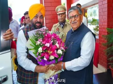ਮੁੱਖ ਮੰਤਰੀ ਭਗਵੰਤ ਸਿੰਘ ਮਾਨ ਨੇ ਜਗਤਾਰ ਸਿੰਘ ਹਵਾਰਾ ਨੂੰ 10 ਦਿਨਾਂ ਦੀ ਪੈਰੋਲ ਦੇਣ ਲਈ ਰਾਜਪਾਲ ਨਾਲ ਮੁਲਾਕਾਤ ਕੀਤੀ