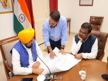 Punjab CM Bhagwant Mann Calls for Extensive Awareness Drive to Curb Stubble Burning