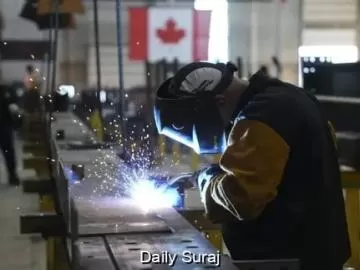 Canada’s Job Market Stumbles with 42,000 Losses in August