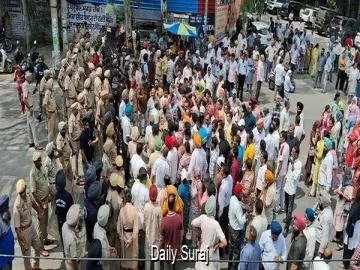 कांग्रेस का चंडीगढ़ में ज़ोरदार प्रदर्शन: वित्त मंत्री हरपाल चीमा की बर्खास्तगी और गिरफ्तारी की मांग