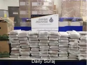 कनाडा सीमा पर बड़ी कार्रवाई: अमेरिका से आए दो ट्रकों से 475 पाउंड कोकीन जब्त, तीन गिरफ्तार