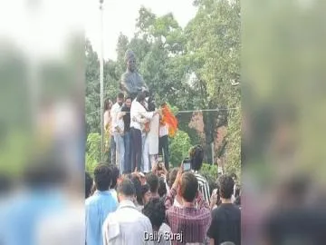 डूसू चुनाव में 17 साल बाद बड़ा उलटफेर: निर्दलीय प्रत्याशी दीपांशु शौकीन बने उपाध्यक्ष, ABVP के यश डबास ने जीता अध्यक्ष पद
