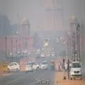 दिल्ली में प्रदूषण पर सख्त एक्शन: निर्माण कार्यों पर रोक, दफ्तरों में 50% वर्क फ्रॉम होम का ऐलान