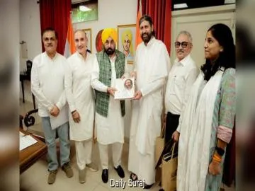 ਯੁੱਧ ਨਸ਼ਿਆਂ ਵਿਰੁੱਧ’ ਮੁਹਿੰਮ ਨੂੰ ਹੋਰ ਤੇਜ਼ ਕਰਨ ਲਈ ਮੁੱਖ ਮੰਤਰੀ ਭਗਵੰਤ ਸਿੰਘ ਮਾਨ ਵੱਲੋਂ ਸਰਹੱਦੀ ਜ਼ਿਲ੍ਹਿਆਂ ’ਚ ਨਸ਼ਾ-ਮੁਕਤੀ ਬਾਰੇ ਆਤਮਿਕ ਸੁਧਾਰ ਪ੍ਰੋਗਰਾਮ ਨੂੰ ਪ੍ਰਵਾਨਗੀ