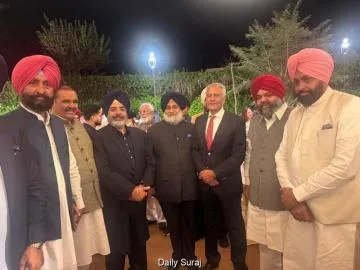 ਮਨਪ੍ਰੀਤ ਬਾਦਲ ਦੀ ਧੀ ਦੇ ਵਿਆਹ 'ਚ ਸੁਖਬੀਰ ਬਾਦਲ ਤੇ ਭਾਜਪਾ ਆਗੂਆਂ ਦੀ ਤਸਵੀਰ ਵਾਇਰਲ; ਸਿਆਸੀ ਗਲਿਆਰਿਆਂ 'ਚ ਚਰਚਾ ਤੇਜ਼