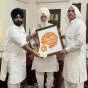 ਹਰਜੋਤ ਸਿੰਘ ਬੈਂਸ ਅਤੇ ਦੀਪਕ ਬਾਲੀ ਵੱਲੋਂ ਬਾਬਾ ਗੁਰਿੰਦਰ ਸਿੰਘ ਢਿੱਲੋਂ ਨੂੰ ਸ੍ਰੀ ਗੁਰੂ ਤੇਗ਼ ਬਹਾਦਰ ਜੀ ਦੇ 350ਵੇਂ ਸ਼ਹੀਦੀ ਦਿਹਾੜੇ ਸਬੰਧੀ ਸਮਾਗਮਾਂ ਲਈ ਸੱਦਾ