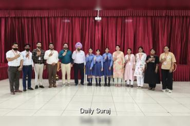 ਸੀਬੀਐਸਈ ਬਾਰ੍ਹਵੀਂ ਦੀ ਪ੍ਰੀਖਿਆ ਵਿੱਚੋਂ ਗੁਰੂ ਅਮਰਦਾਸ ਪਬਲਿਕ ਸਕੂਲ ਦੀ ਵਿਦਿਆਰਥਣ ਸਚਨੀਤ ਕੌਰ ਰਹੀ ਡਿਸਟਰਿਕ ਟੋਪਰ