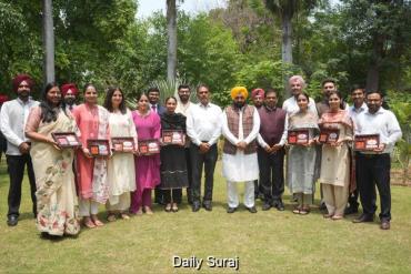 CM Bhagwant Singh Mann Felicitates UPSC 2025 Achievers; Says Punjab’s Youth From Ordinary Families Are Cracking UPSC & Making Us Proud