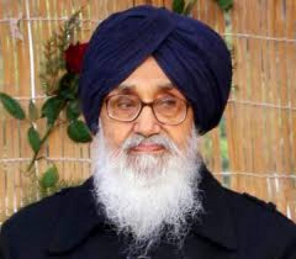 ਪਹਿਲਾਂ ਵਾਅਦੇ ਪੂਰੇ ਕਰਨ, ਫਿਰ ਹੀ ਲੰਬੀ ਆਉਣ ਕੈਪਟਨ : ਬਾਦਲ