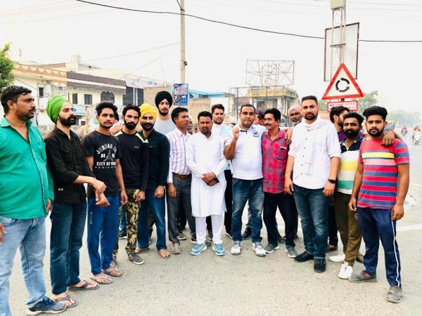 ਪਹਿਲੀ ਵਾਰ ਦੁਸਹਿਰੇ ਦੇ ਦਿਨ ਪ੍ਰਧਾਨ ਮੰਤਰੀ ਮੋਦੀ ਦਾ ਫੂਕਿਆ ਗਿਆ ਪੁਤਲਾ - ਬੱਬੂ ਸਿੰਘ ਵਲਜੋਤ