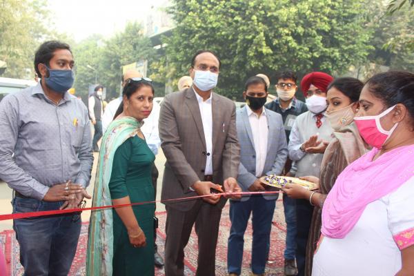 ਸੈਲਫ ਹੈਲਪ ਗਰੁੱਪਾਂ ਵੱਲ਼ੋ ਮਿੰਨੀ ਸਕੱਤਰੇਤ ਵਿਖੇ ਦਿਵਾਲੀ ਮੇਲੇ ਦੀ ਸ਼ੁਰੂਆਤ