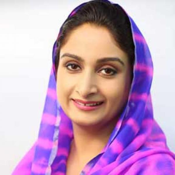 ਬਾਦਲ ਪਰਿਵਾਰ ਨੇ ਜਨਤਕ ਸਮਾਰੋਹਾਂ ਤੋਂ ਪਾਸਾ ਵੱਟਿਆ