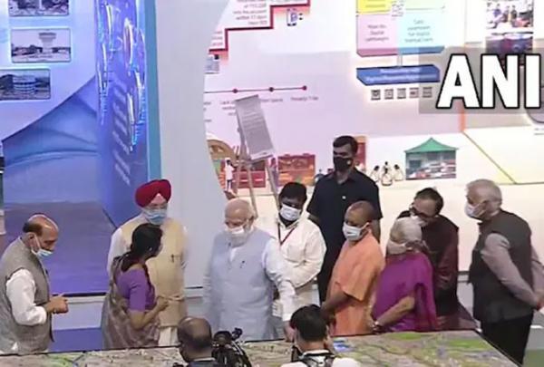 4737 ਕਰੋੜ ਦੀਆਂ 75 ਯੋਜਨਾਵਾਂ ਦੀ ਸੌਗਾਤ ਦੇਣ ਲਈ ਯੂਪੀ ਪਹੁੰਚੇ ਮੋਦੀ