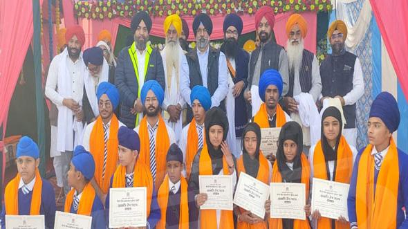 ਦਿੱਲੀ ਸਿੱਖ ਕਮੇਟੀ ਵਲੋਂ ਧਰਮ ਜਾਗਰੂਕਤਾ ਲਹਿਰ ਅਧੀਨ ਗੁਰਮਤਿ ਗਿਆਨ ਮੁਕਾਬਲੇ ਕਰਵਾਏ