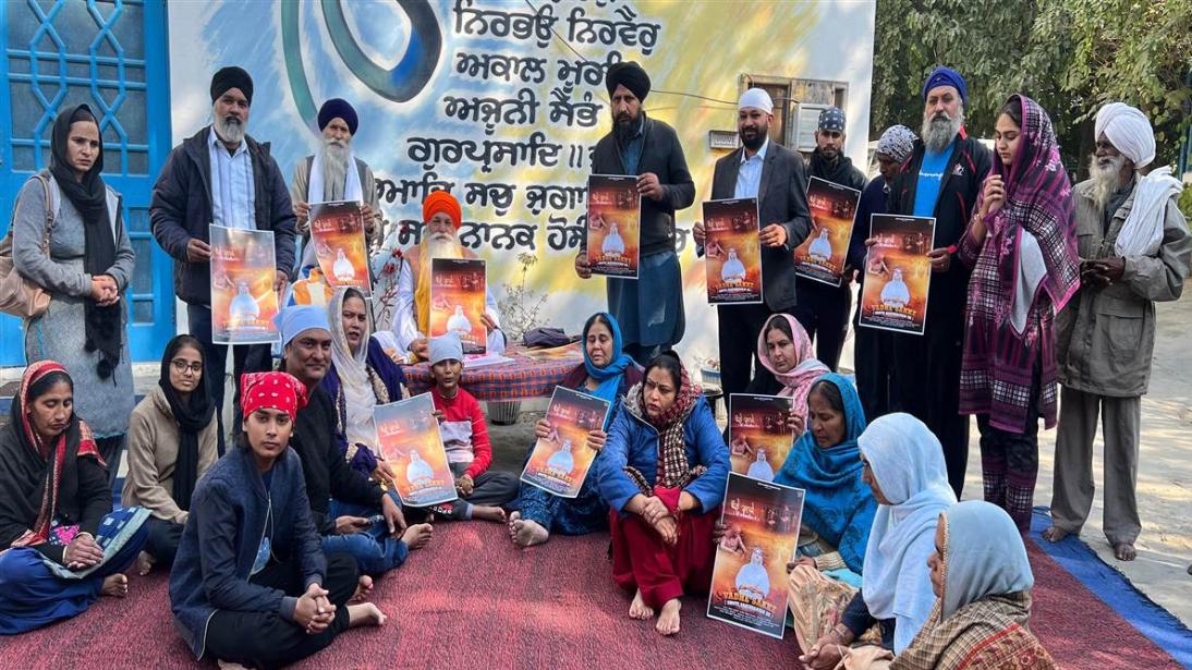 ਪ੍ਰਸਿੱਧ ਗਾਇਕਾਂ ਮਨਜੀਤ ਸਾਇਰਾ ਦਾ ਸ਼ਬਦ 'ਵੱਡੇ ਸਾਕੇ" ਸੰਤ ਲੀਡਰ ਸਿੰਘ ਵੱਲੋਂ ਰਿਲੀਜ਼
