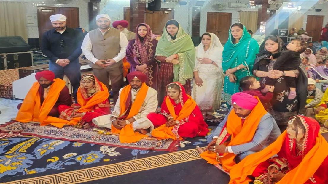 ਸ੍ਰੀ ਨਰੇਸ਼ ਕੁਮਾਰ ਝੱਟਾ ਫਾਊਂਡੇਸ਼ਨ ਵੱਲੋਂ ਕਰਵਾਏ ਗਏ ਸਮੂਹਿਕ ਆਨੰਦ ਕਾਰਜ
