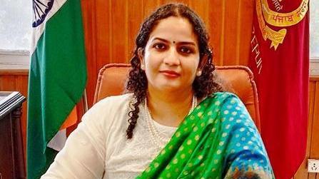 Ferozepur DC visits Balewala head; urges farmers to opt for canal water irrigation