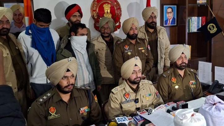 ਅੰਮ੍ਰਿਤਸਰ ਪੁਲਿਸ ਨੂੰ ਮਿਲੀ ਵੱਡੀ ਕਾਮਯਾਬੀ, ਦੋ ਵੱਖ -ਵੱਖ ਮਾਮਲਿਆਂ ’ਚ ਨਸ਼ਾ ਤਸਕਰਾਂ ਨੂੰ ਕੀਤਾ ਕਾਬੂ