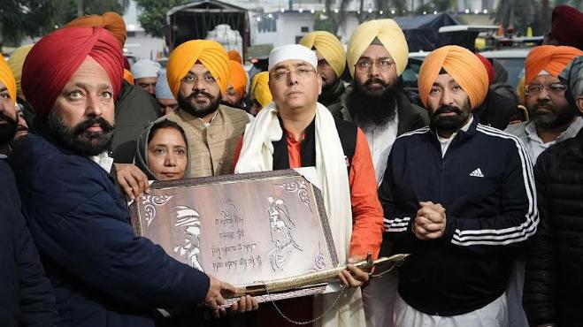 AMAN ARORA REMEMBERS SUPREME & UNPARALLELED SACRIFICE OF SAHIBZADAS AND MATA GUJRI JI