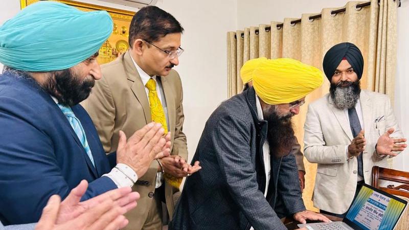 ਗੁਰਮੀਤ ਸਿੰਘ ਖੁੱਡੀਆਂ ਵੱਲੋਂ ਪਸ਼ੂ ਪਾਲਣ ਵਿਭਾਗ ਦਾ ਯੂਟਿਊਬ ਤੇ ਫੇਸਬੁੱਕ ਪੇਜ ਲਾਂਚ