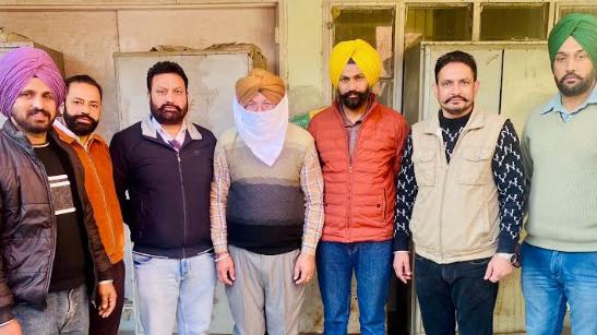 Vigilance Bureau apprehends Panchayat Secretary taking Rs. 20000 bribe