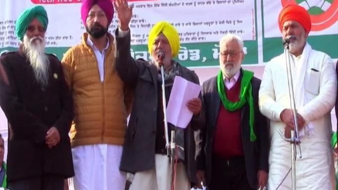 ਐਸ ਕੇ ਐਮ ਦੀ ਮਹਾਪੰਚਾਇਤ 'ਚ ਵੱਡਾ ਐਲਾਨ, ਸੰਘਰਸ਼ ਸਬੰਧੀ ਏਕਤਾ ਮਤਾ ਪਾਸ, ਛੇ ਮੈਂਬਰੀ ਕਮੇਟੀ ਜਾਵੇਗੀ ਖਨੌਰੀ ਬਾਰਡਰ