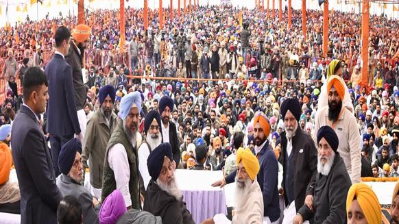 ਸੁਖਬੀਰ ਸਿੰਘ ਬਾਦਲ ਤੇ ਹੋਰ ਆਗੂ ਮਾਘੀ ਮੇਲੇ ਦੀ ਕਾਨਫਰੰਸ ਵਿਚ ਸ਼ਾਮਿਲ