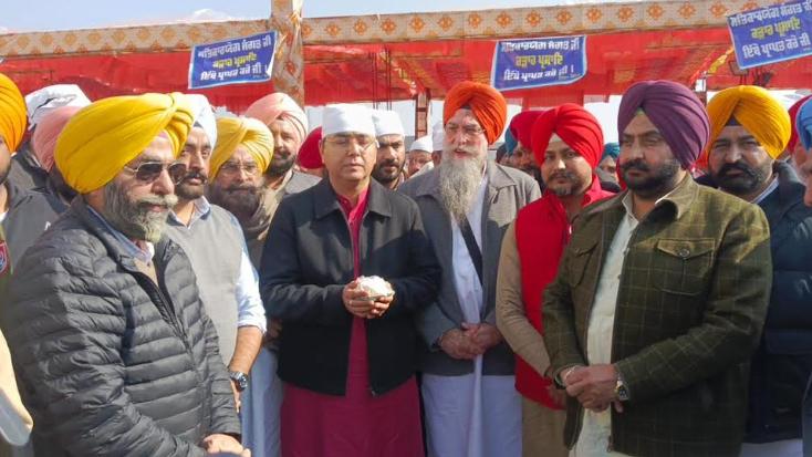 Punjab Cabinet Ministers, Speaker Vidhan Sabha pay obeisance on Mela Maghi