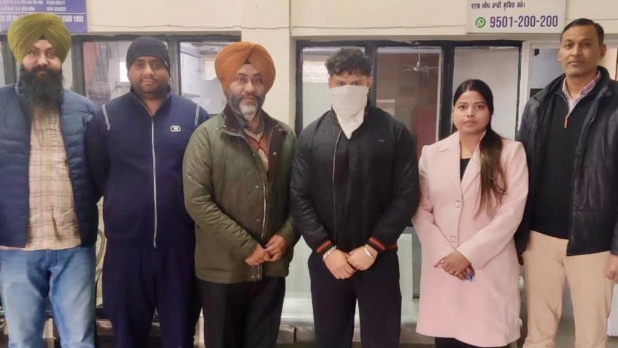 ਵਿਜੀਲੈਂਸ ਬਿਊਰੋ ਨੇ 10, 000 ਰੁਪਏ ਰਿਸ਼ਵਤ ਦੀ ਮੰਗ ਕਰਨ ਵਾਲੇ ਨਿੱਜੀ ਸੁਰੱਖਿਆ ਗਾਰਡ ਨੂੰ ਕੀਤਾ ਗ੍ਰਿਫ਼ਤਾਰ