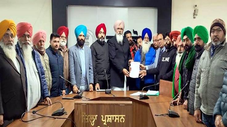 ਮੁੱਖ ਮੰਤਰੀ ਦੀ ਫੇਰੀ ਨੂੰ ਧਿਆਨ ’ਚ ਰੱਖਦਿਆਂ ਪ੍ਰਸ਼ਾਸਨ ਤੇ ਮੋਰਚੇ ਦੀ ਮੀਟਿੰਗ ਬੇਸਿੱਟਾ!