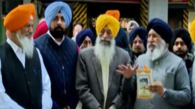 ਗੁਰਦੁਆਰਾ ਚੋਣ ਕਮਿਸ਼ਨਰ ਨਾਲ ਮਿਲਿਆ ਅਕਾਲੀ ਦਲ ਦਾ ਵਫ਼ਦ