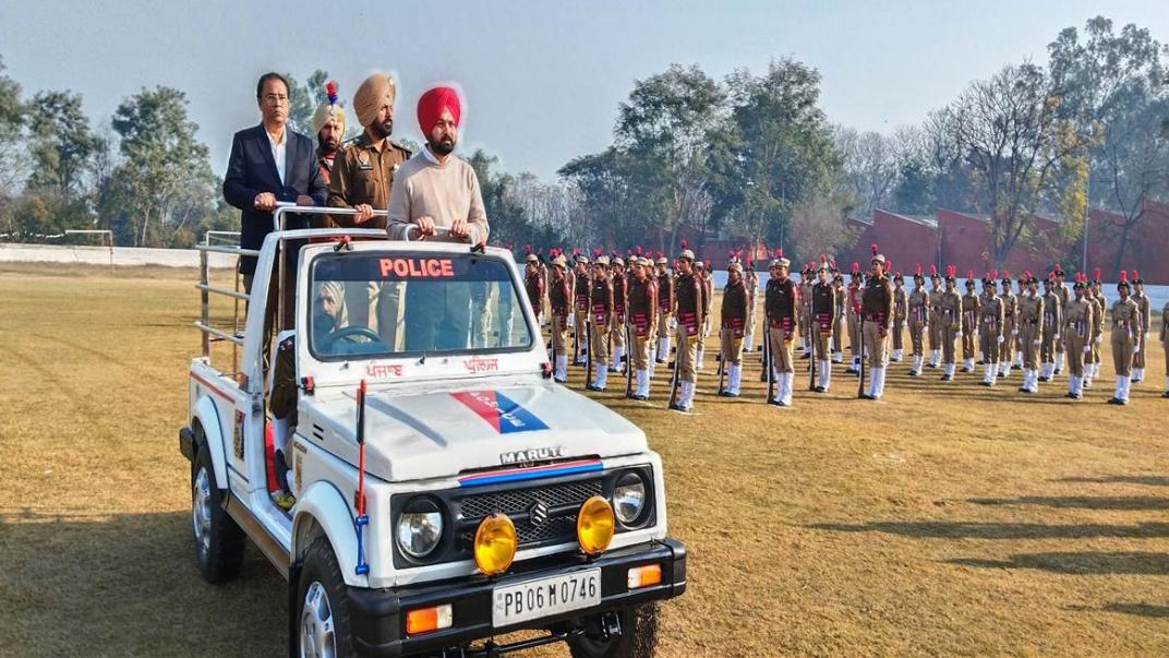 ਬਟਾਲਾ ਵਿਖੇ ਗਣਤੰਤਰ ਦਿਵਸ ਸਮਾਗਮ ਦੀ ਫੁੱਲ ਡਰੈੱਸ ਰਿਹਰਸਲ ਹੋਈ