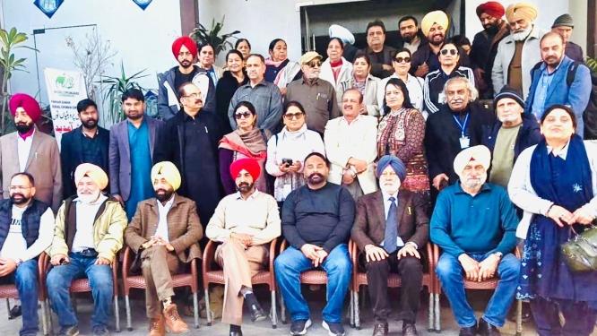 ਵਿਸ਼ਵ Punjabi Conference ਵਿੱਚ ਹਿੱਸਾ ਲੈ ਕੇ ਵਫ਼ਦ ਭਾਰਤ ਪੁੱਜਾ