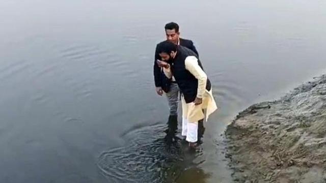 ਦਿੱਲੀ ਦੇ ਘਾਟ 'ਤੇ ਪਹੁੰਚ ਕੇ ਹਰਿਆਣਾ ਦੇ ਮੁੱਖ ਮੰਤਰੀ ਨੇ ਯਮੁਨਾ ਦਾ ਪੀਤਾ ਪਾਣੀ