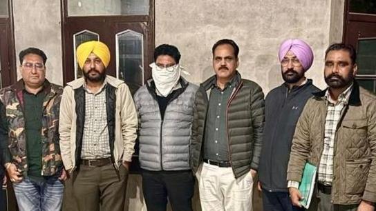 ਵਿਜੀਲੈਂਸ ਵੱਲੋਂ 7000 ਰੁਪਏ ਰਿਸ਼ਵਤ ਲੈਂਦਾ PSPCL ਦਾ ਜੇ.ਈ. ਕਾਬੂ