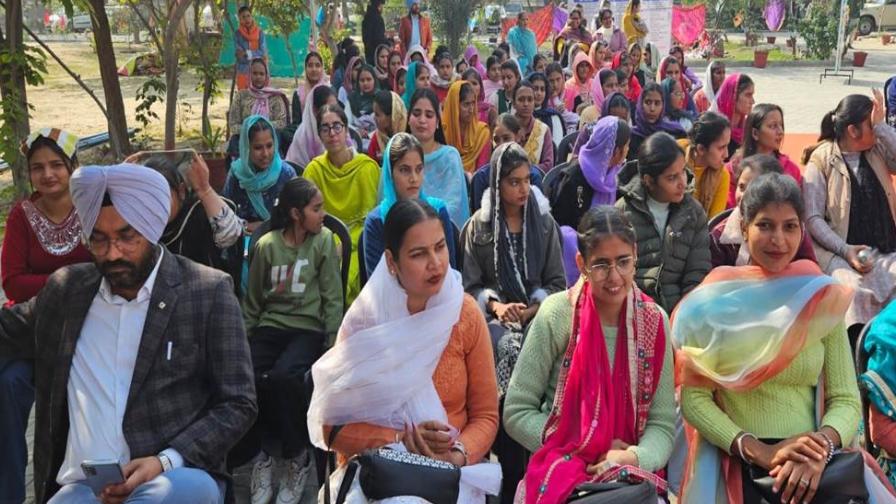 ਪੁਸਤਕ ਪ੍ਰਦਰਸ਼ਨੀ ਅਤੇ ਸਾਹਿਤਕ ਮੇਲਾ ਅਮਿੱਟ ਪੈੜਾਂ ਛੱਡਦਾ ਹੋਇਆ ਸਮਾਪਤ