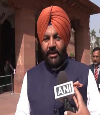 ‘ਆਪ’ ਦੇ ਦਿੱਲੀ ਤੇ ਪੰਜਾਬ ਮਾਡਲ ਹੋ ਚੁੱਕੇ ਹਨ ਅਸਫ਼ਲ- ਗੁਰਜੀਤ ਸਿੰਘ ਔਜਲਾ