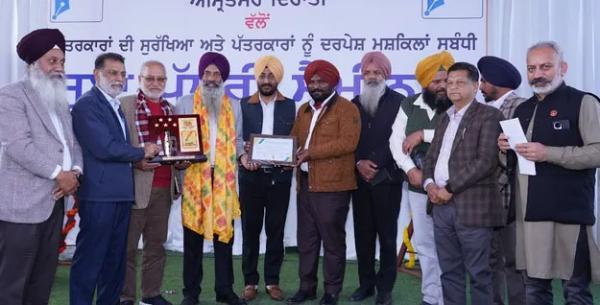 ਪੰਜਾਬ ਐਂਡ ਚੰਡੀਗੜ੍ਹ Journalists Union ਵੱਲੋਂ ਪੱਤਰਕਾਰਾਂ ਦੀਆਂ ਸਮੱਸਿਆਵਾਂ ਬਾਰੇ ਸੂਬਾ ਪੱਧਰੀ ਸੈਮੀਨਾਰ