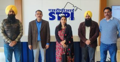 ਡੀਸੀ ਨੇ ਸਾਫਟਵੇਅਰ ਟੈਕਨਾਲੋਜੀ ਪਾਰਕ ਆਫ ਇੰਡੀਆ ਦਾ ਕੀਤਾ ਦੌਰਾ