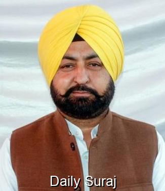 ਮੁਹਾਲੀ ਦੀ ਮੋਟਰ ਮਾਰਕੀਟ ’ਚ ਬੂਥ ਅਤੇ ਦੁਕਾਨਾਂ ਜਲਦ ਅਲਾਟ ਕੀਤੀਆਂ ਜਾਣਗੀਆਂ : ਕੈਬਨਿਟ ਮੰਤਰੀ ਮੁੰਡੀਆਂ