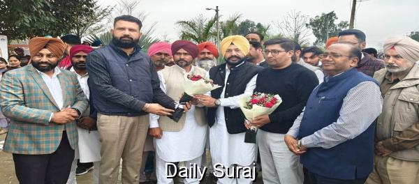 ਡਿਪਟੀ ਕਮਿਸ਼ਨਰ ਅਤੇ ਚੇਅਰਮੈਨ ਭੱਲਾ ਨੇ ਪਹਿਲ ਪ੍ਰਾਜੈਕਟ ਦੀ ਕਰਵਾਈ ਸ਼ੁਰੂਆਤ