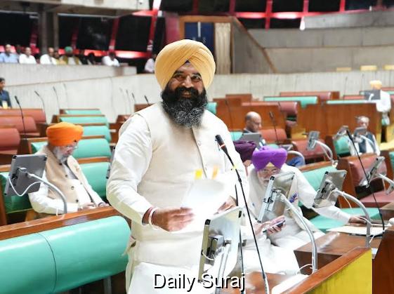 Deputy Speaker Rouri Tables Estimates Committee Report in Punjab Vidhan Sabha