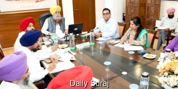 ਗੁਰਮੀਤ ਖੁੱਡੀਆਂ ਵੱਲੋਂ ਨਰਮੇ ਦੇ ਨਕਲੀ, ਝੋਨੇ ਦੇ ਅਣਅਧਿਕਾਰਤ ਹਾਈਬ੍ਰਿਡ ਬੀਜਾਂ ਦੀ ਵਿਕਰੀ ਖ਼ਿਲਾਫ਼ ਸਖ਼ਤੀ ਕਾਰਵਾਈ ਦੇ ਹੁਕਮ