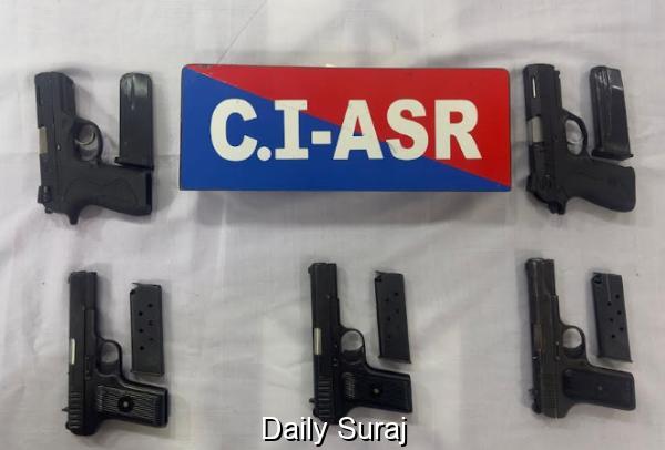PUNJAB POLICE BUSTS PAK-BACKED ILLEGAL ARMS SMUGGLING RACKET; TWO HELD WITH FIVE SOPHISTICATED PISTOLS