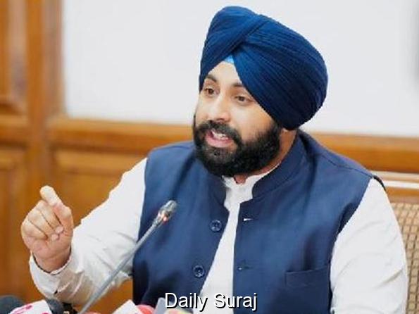 ਜੇ. ਈ. ਮੇਨ ਕਲੀਅਰ ਕਰਵਾਉਣ 'ਚ ਸਾਡੇ ਸਰਕਾਰੀ ਸਕੂਲਾਂ ਦਾ ਵੱਡਾ ਯੋਗਦਾਨ : ਮੰਤਰੀ ਹਰਜੋਤ ਸਿੰਘ ਬੈਂਸ