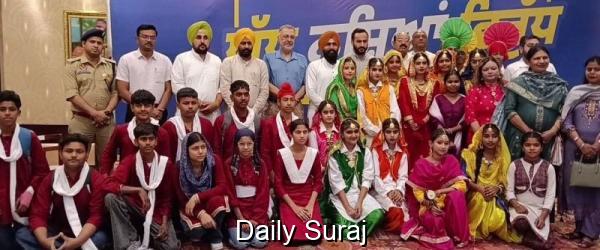 ਯੁੱਧ ਨਸ਼ਿਆਂ ਵਿਰੁੱਧ ਪੰਜਾਬ ਦੇ ਸਿਹਤ ਮੰਤਰੀ ਡਾ. ਬਲਬੀਰ ਸਿੰਘ ਪਹੁੰਚੇ ਬਰਨਾਲਾ